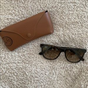 Classic rayban wayfers